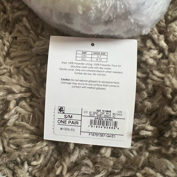 NWT Stay Cozy women’s slipper socks - Picture 4 of 5